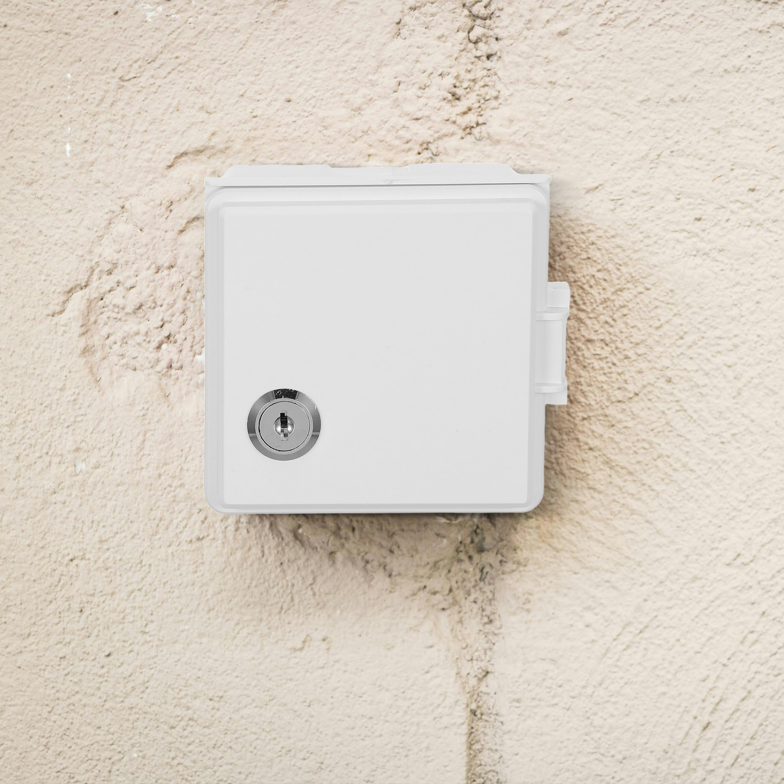防水コンセントボックスカバー ロックキー付き 屋外コンセント - Outdoor Power Adapter のレビューと価格